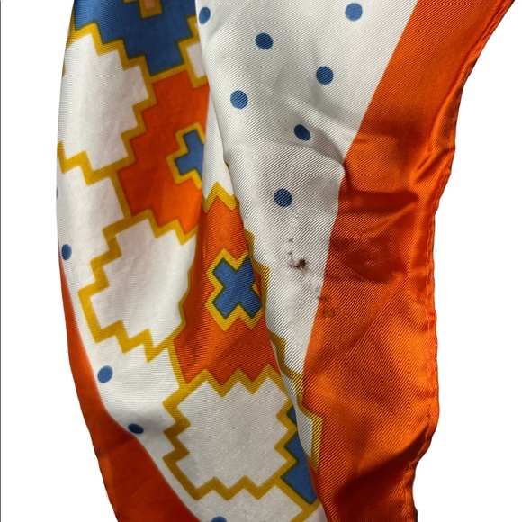 D2- Vintage Totes Rain Scarf Orange Geometric Water Repellent Scarf - Picture 6 of 6